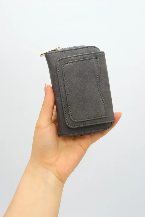 Gri Fermuarlı, Çok Bölmeli, Kartlıklı, Şık ve Kullanışlı Kadın Cüzdan